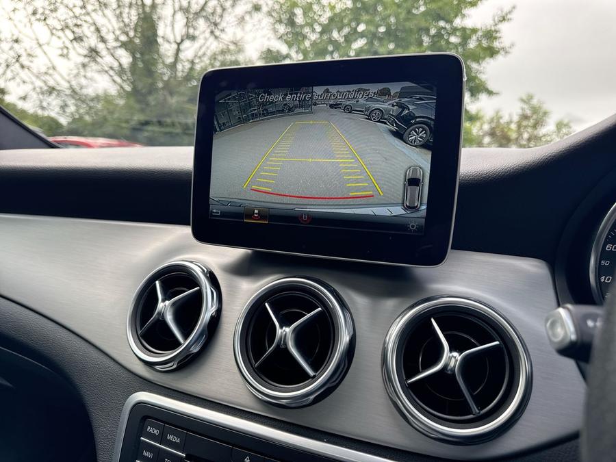Mercedes-Benz GLA Photo spincar-ca13a84da830ebcb87540d5c629f2fc9b94cedba.jpg