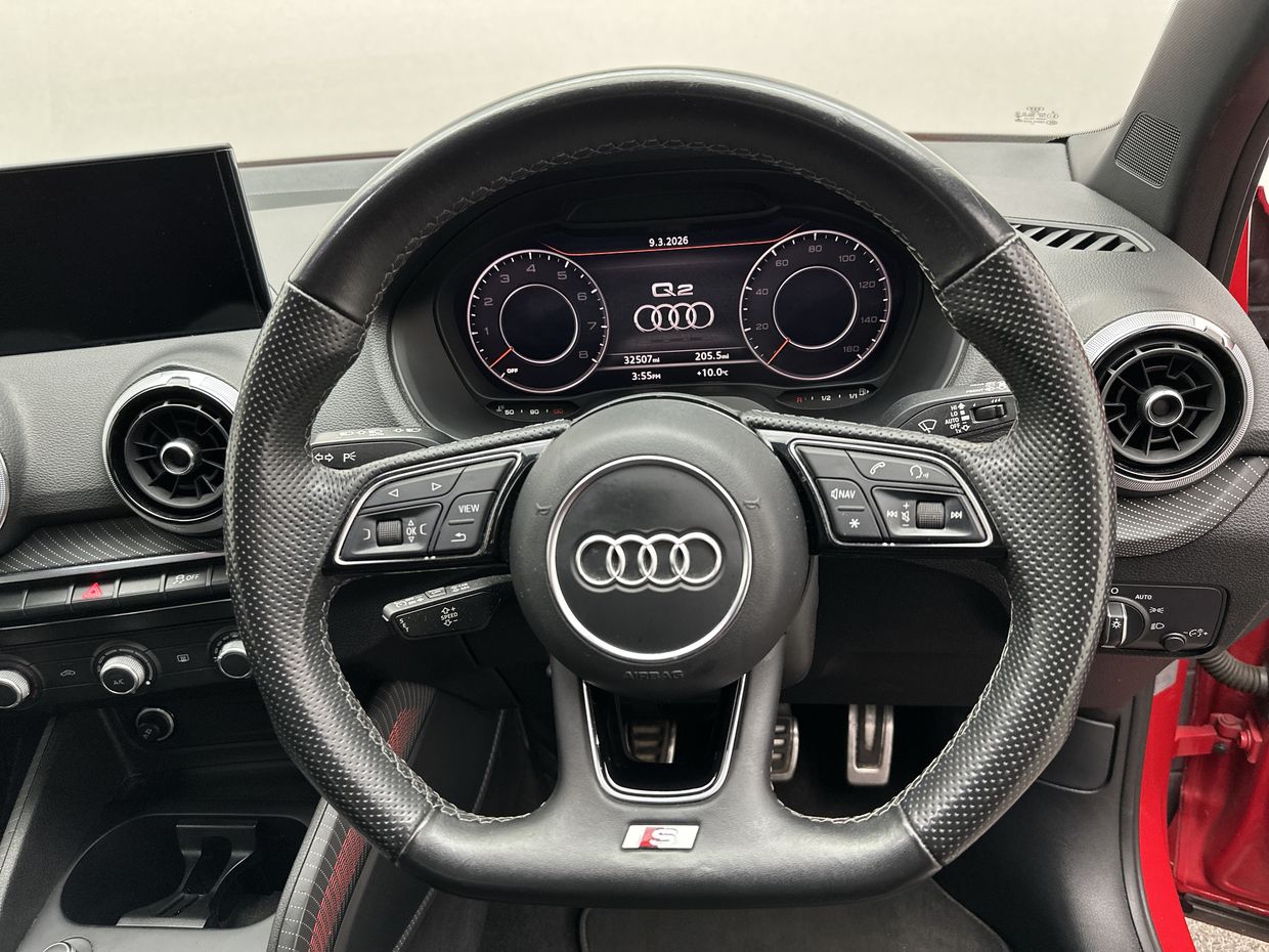 Audi Q2 Photo 14
