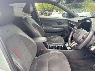 Hyundai KONA Photo 24