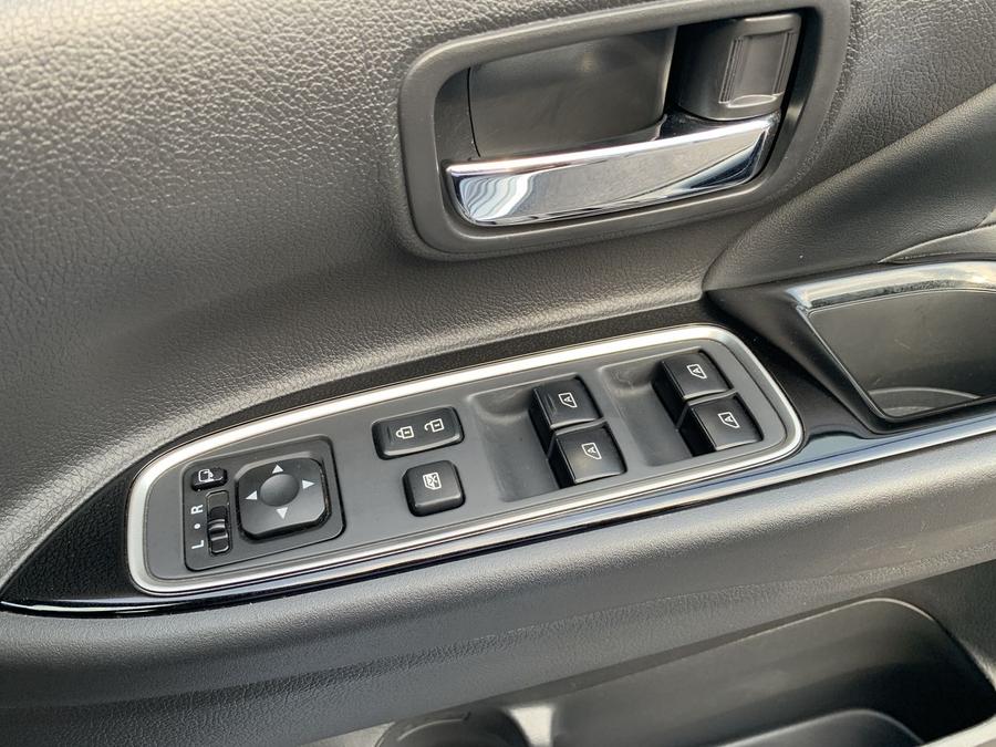 Mitsubishi Outlander Photo spincar-caa26bf1e20c1cd948c8612d646f27acc77150a0.jpg