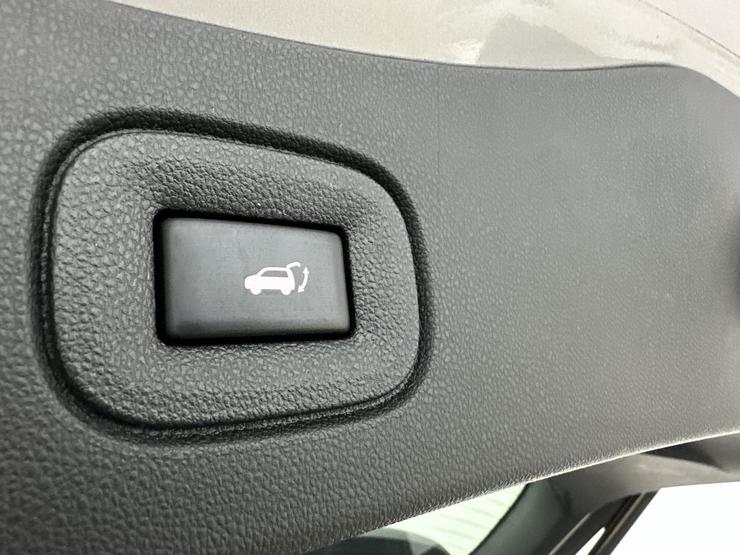 Renault Koleos Photo spincar-caeedc89f2b950844896115587e6b4dfdfa01951.jpg