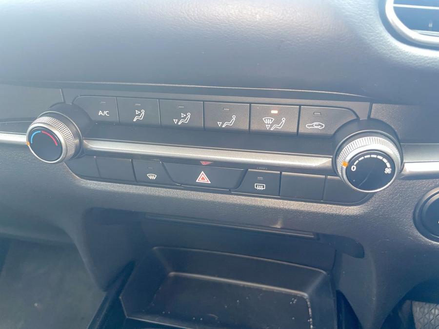 Mazda CX-30 Photo spincar-caf265aada5a4042b6ec6b33f00bff0174fe3d5b.jpg