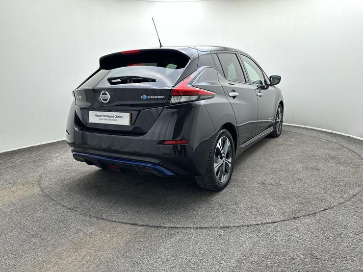 Nissan LEAF Photo spincar-cc91c493f1aef66637645c1c7b3ad95899298095.jpg