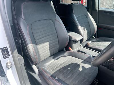 Ford Kuga Photo 23
