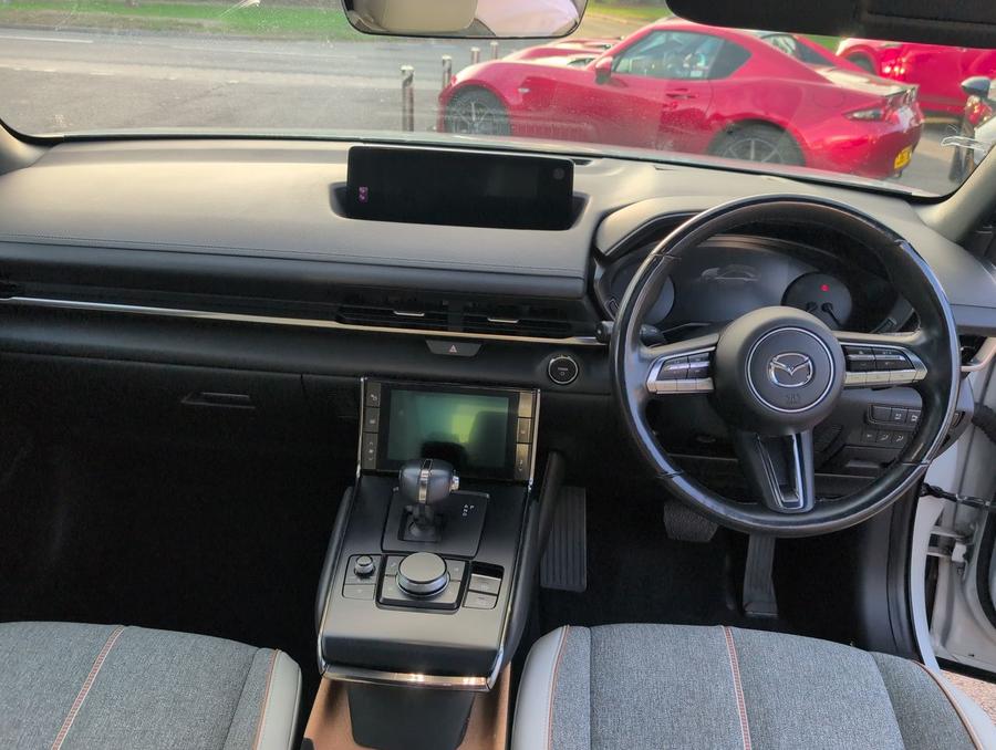 Mazda MX-30 Photo spincar-cd1d4a3ab113452781037a9ec9d7ec6babdab5f6.jpg