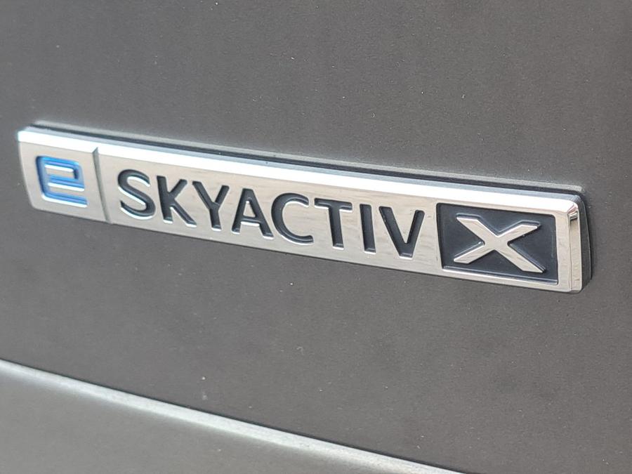 Mazda CX-30 Photo spincar-cd21605d5505ac4ee3bd768cc8204a57acfb573e.jpg