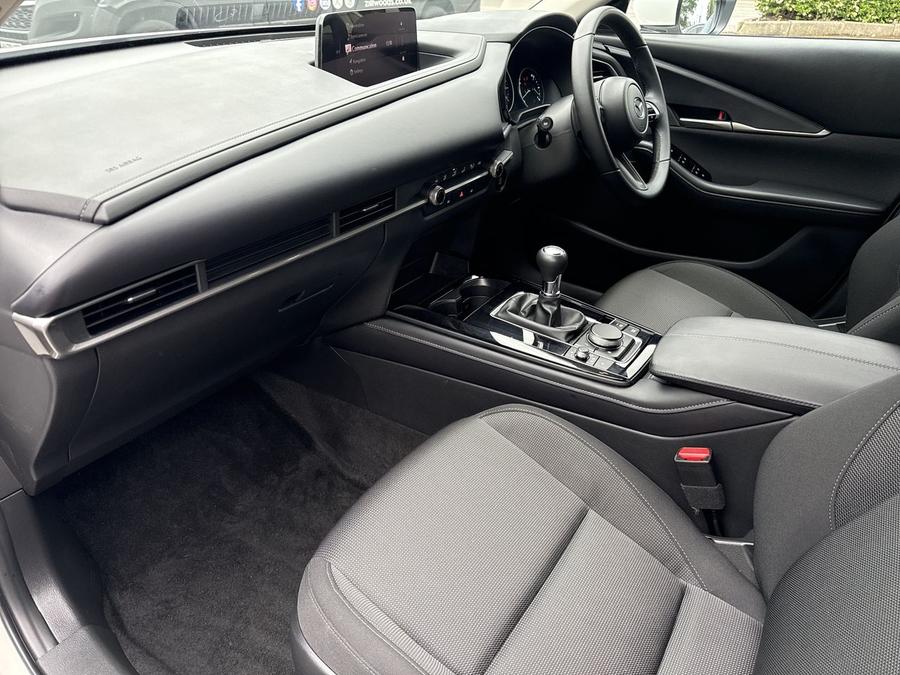 Mazda CX-30 Photo spincar-cd54fecbbcf5dc87ddb7c44ce82f972ff04723b3.jpg