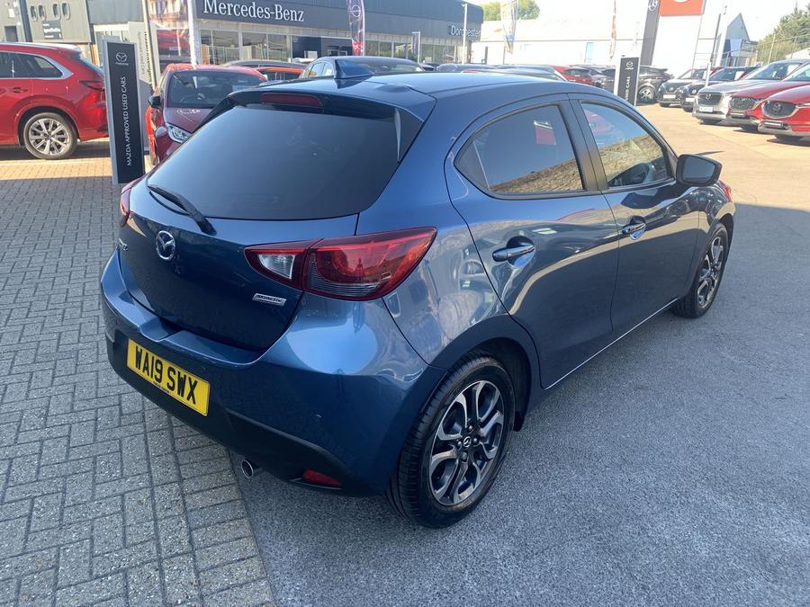 Mazda Mazda2 Photo spincar-ce0519d6bd48bc2b7c2f13a01c00d06e9ec98b15.jpg
