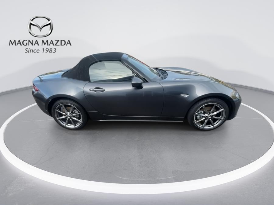 Mazda MX-5 Photo spincar-cec82616579a9e14f0bb35a7626b7878b607a25c.jpg