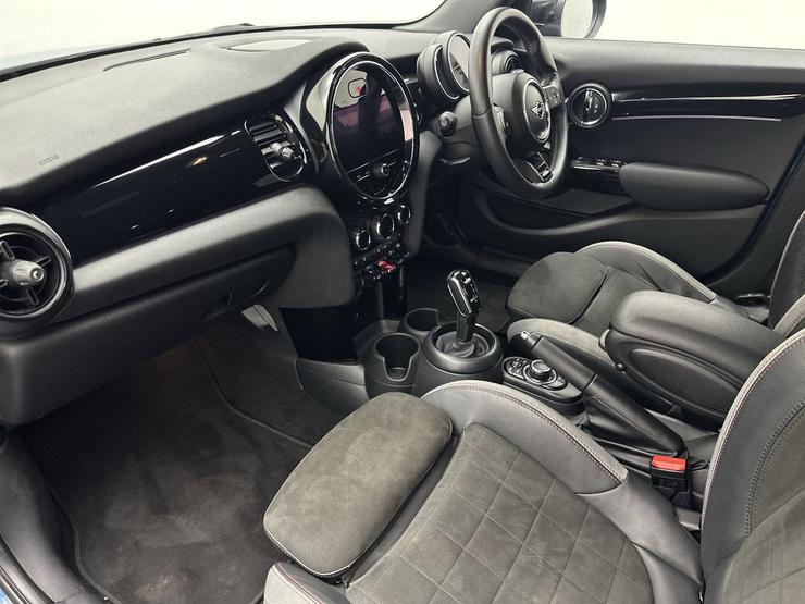 MINI HATCHBACK Photo spincar-cf3420d5b9debf3d0ffb7de027ea6149d66f0788.jpg