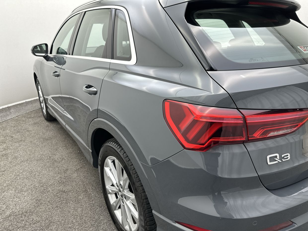 Audi Q3 Photo 25