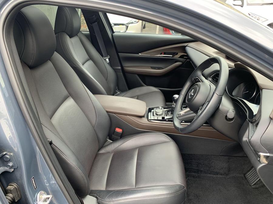 Mazda CX-30 Photo spincar-d150057f155f3218ed0ba5723fab4b4a560e8245.jpg
