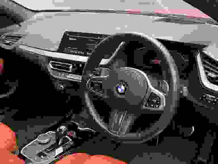 BMW 1 SERIES Photo spincar-d22148df408a7c9e0d31f841b02f3d8bad5a818f.jpg