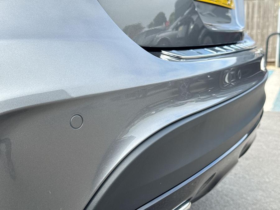 Mercedes-Benz GLA Photo spincar-d259a840733082e7366fde08c8409c5346f57ec0.jpg