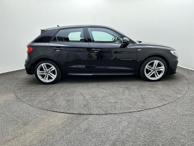 Audi A1 Photo spincar-d2e6ec1481df9f3313fec054b9b74ee724319d8b.jpg