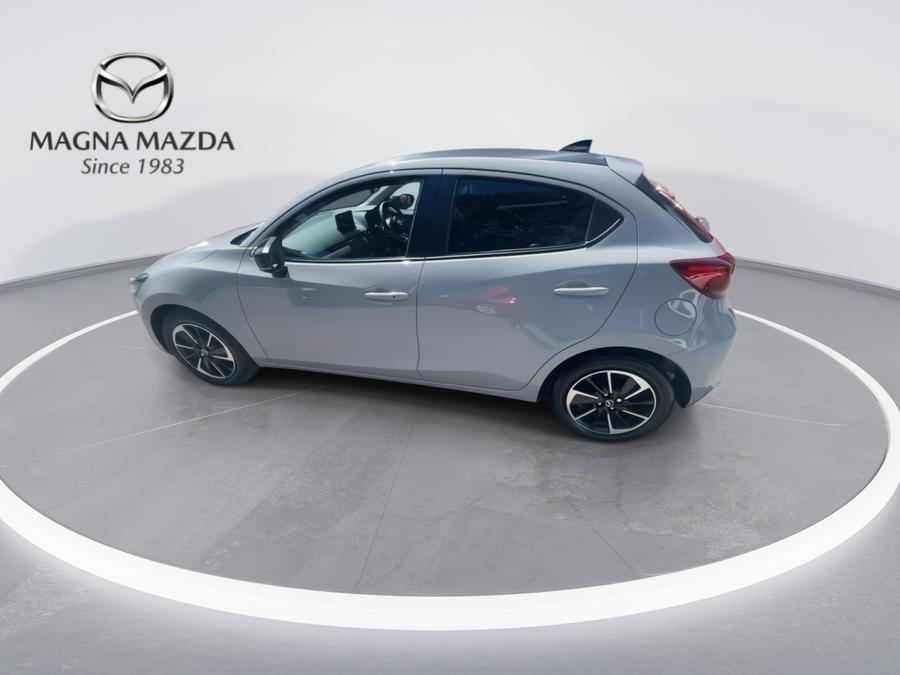 Mazda Mazda2 Photo spincar-d3d161720d2e0c0cc31d3a8125b1fadf88e55253.jpg
