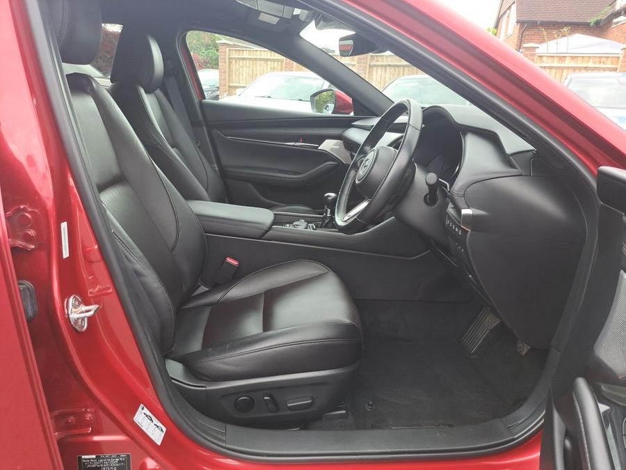 Mazda Mazda3 Photo spincar-d439ee97b161cb6d851ca0fb902d07596775d8f0.jpg