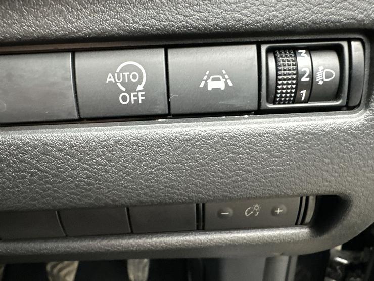Nissan QASHQAI Photo spincar-d46db44b615bd7f40d32f68861fa72fd80c9cc38.jpg