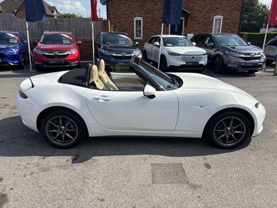 Mazda MX-5 Photo 44