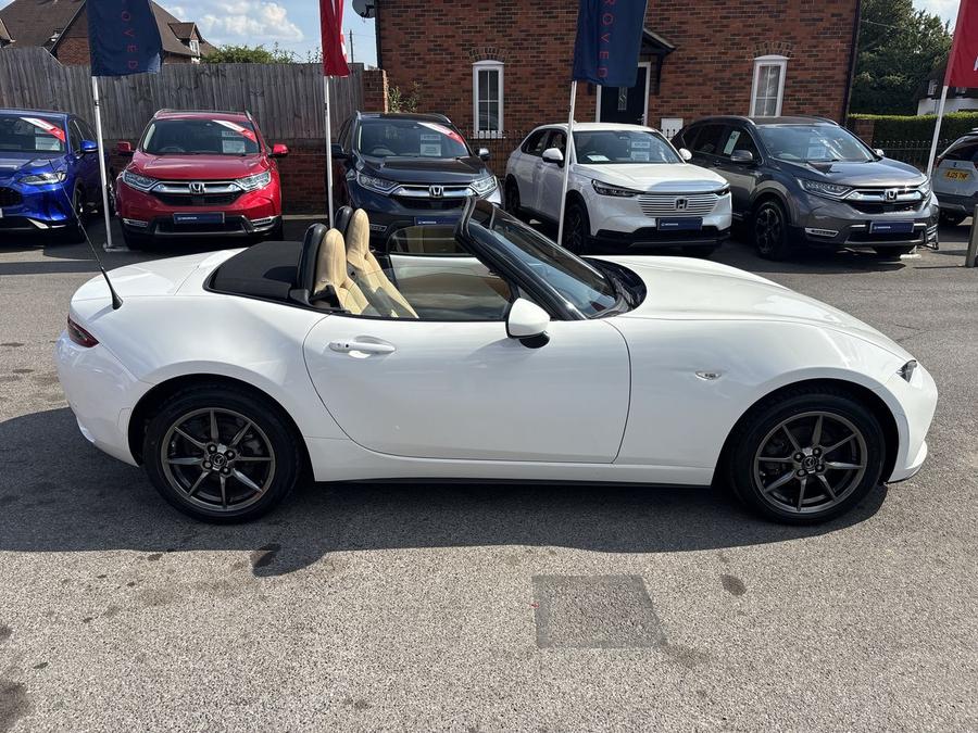 Mazda MX-5 Photo spincar-d482501cb101ad65e8ad0f39796c6f9dd6bbe85b.jpg