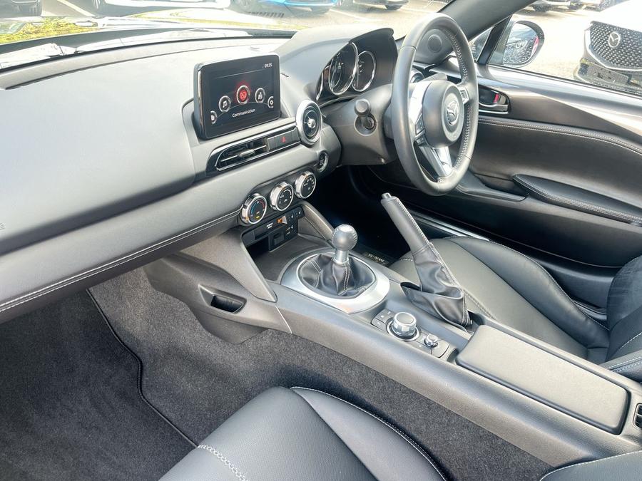 Mazda MX-5 Photo spincar-d599c136c763e2d20b53ab710588e8db2861a48c.jpg