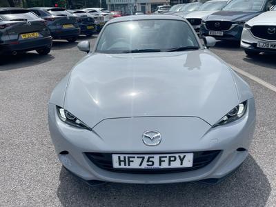Mazda MX-5 RF Photo 14