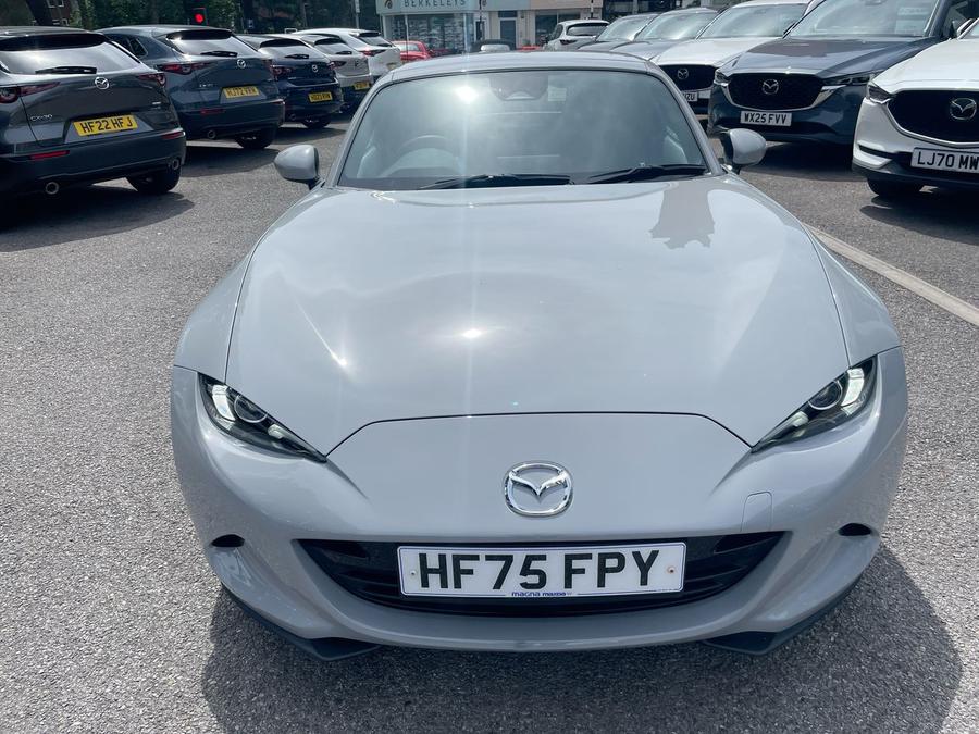 Mazda MX-5 RF Photo spincar-d5a6fe7e6fb5cf54a11b3af01bf11b7b5aa91698.jpg