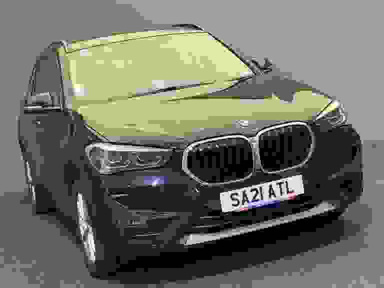 BMW X1 Photo spincar-d5a782c95cc3c3b1f59f03667832b1dcd2bb02c7.jpg