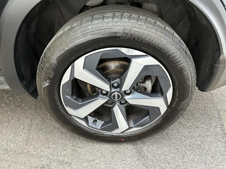 Nissan QASHQAI Photo spincar-d633b8c6784bd6f0abc94d626b9a7e2b95a0d5dd.jpg