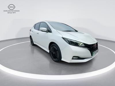 Nissan Leaf Photo 2