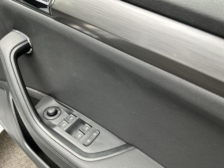 Skoda SUPERB Photo spincar-d644f7d35e64eb8b8f219ac06ee1802876d6af2f.jpg