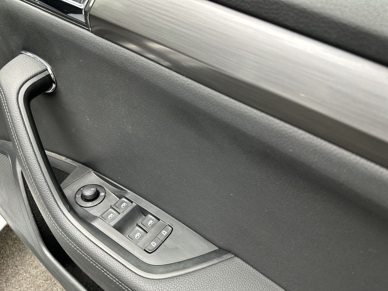 Skoda SUPERB Photo 16