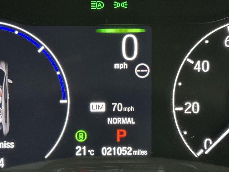 Honda HR-V Photo spincar-d65b00207edeab934cca81e91a1cda9ff937cb7a.jpg