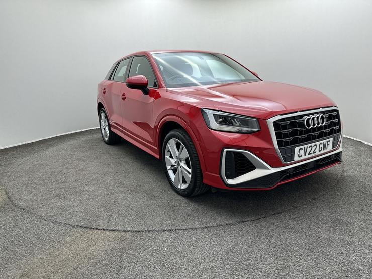 Audi Q2 Photo spincar-d8574adfd4cb43732d92cd8e986388d31c4c1769.jpg