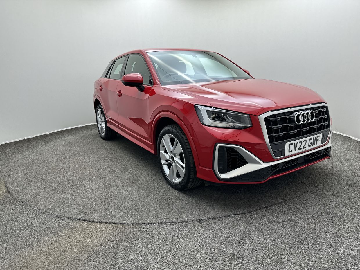 Audi Q2 Photo 1