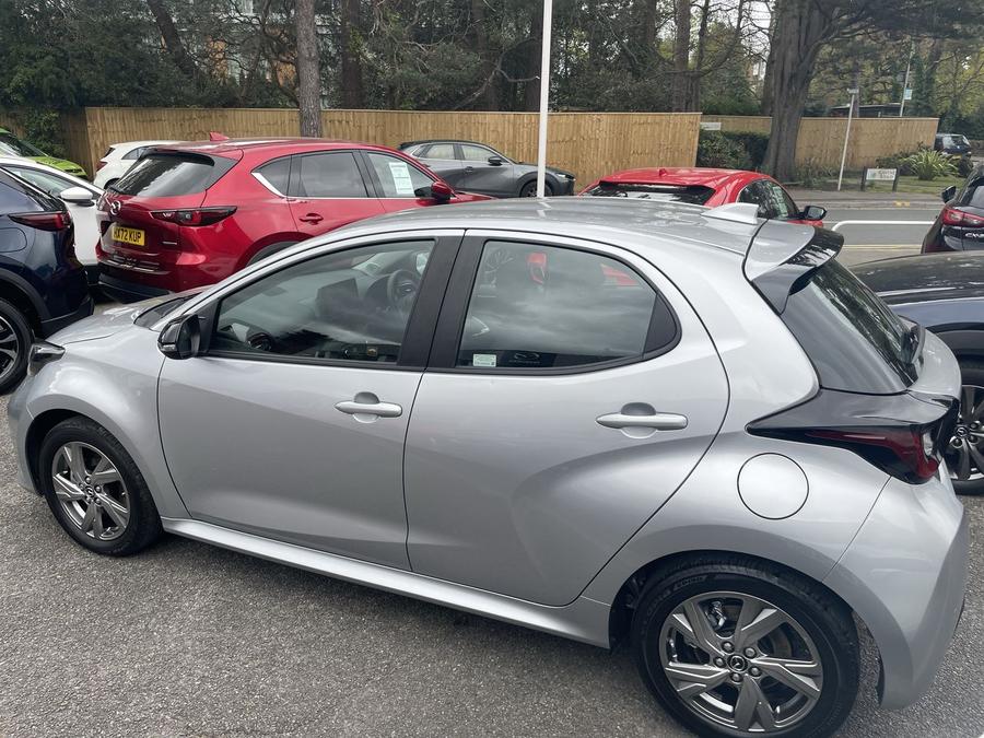 Mazda Mazda2 HYBRID Photo spincar-d89dc97f8385697ccf41ec3dc51f430ea549ed90.jpg
