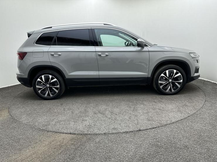 Skoda KAROQ Photo spincar-d8a96f64865d4256a41efee363a39a27802a6a5d.jpg