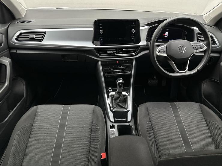 Volkswagen T-ROC Photo spincar-d8e55631699068845cae1ac8374960f64c3ef760.jpg