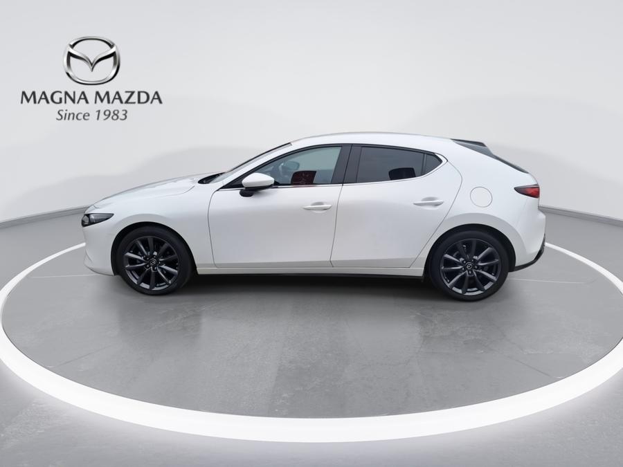Mazda Mazda3 Photo spincar-d98d3940138b285634daf3d9ee258631c4a51be0.jpg