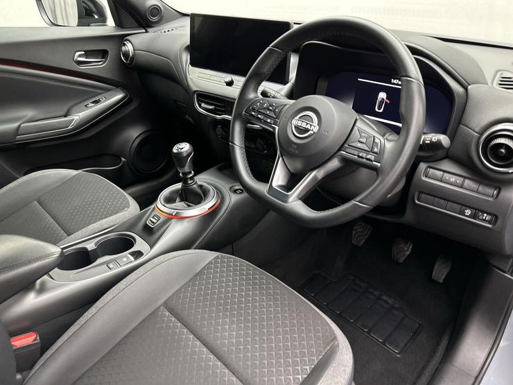 Nissan JUKE Photo spincar-d9a6ab4a7454e6ed63f52f84192f51d542e32efd.jpg
