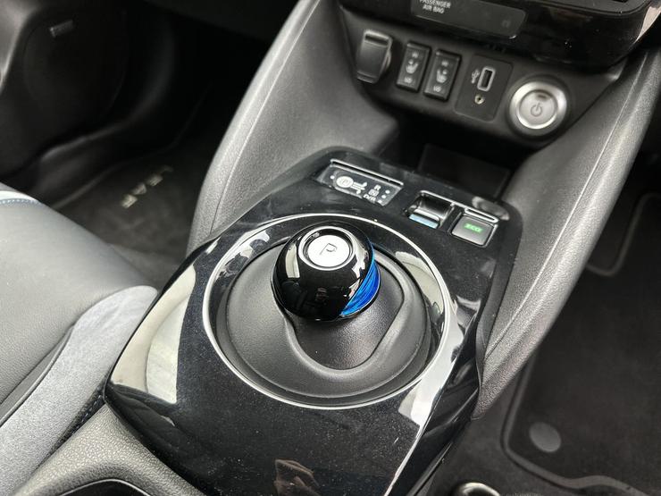 Nissan LEAF Photo spincar-da1fbe22e514bc98cd671946d8cec2ee6c8d3947.jpg