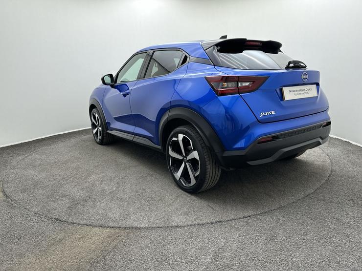 Nissan JUKE Photo spincar-da8557eb37ae11c8865555f7afc4cc4b0c425069.jpg
