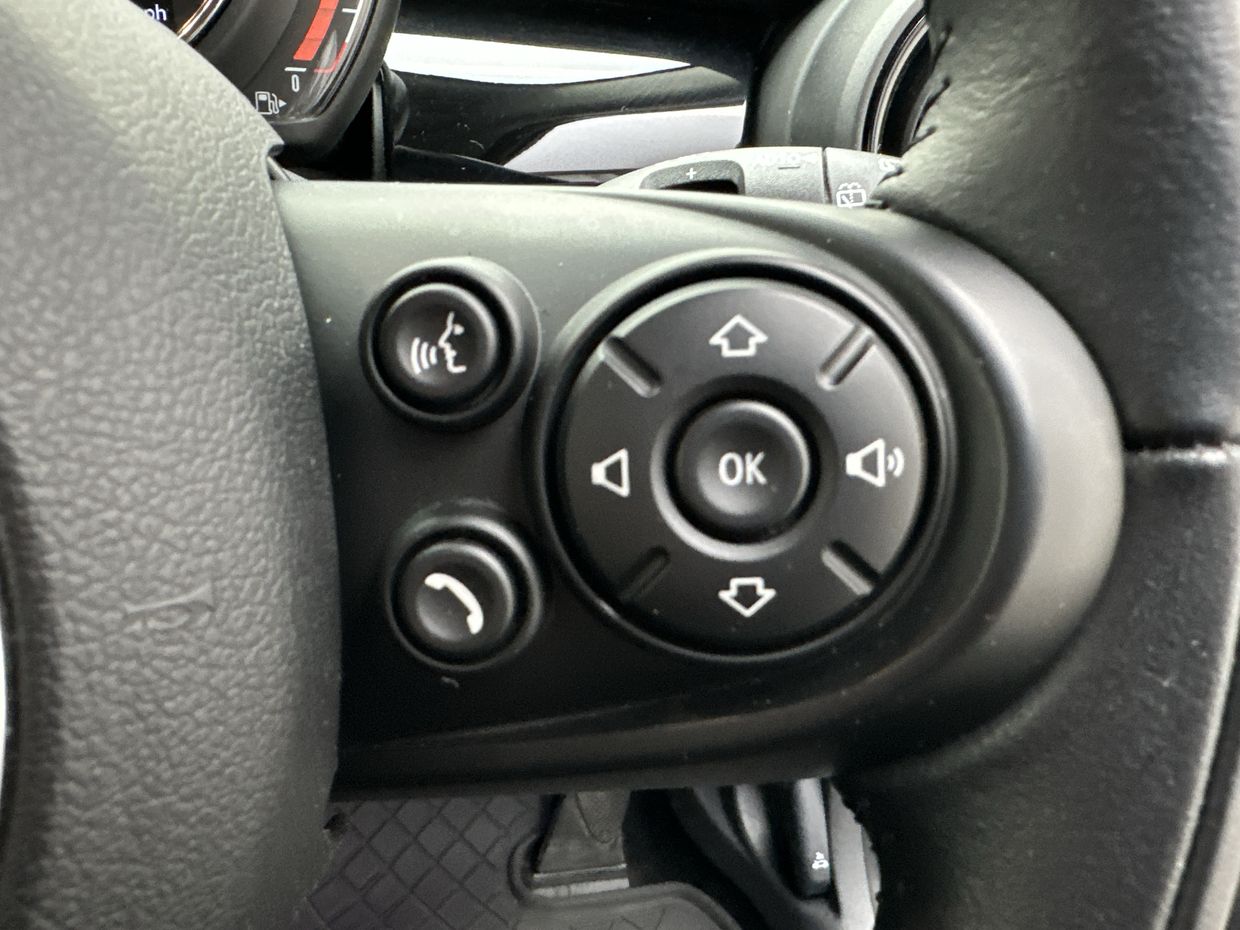 MINI Cooper Photo 10