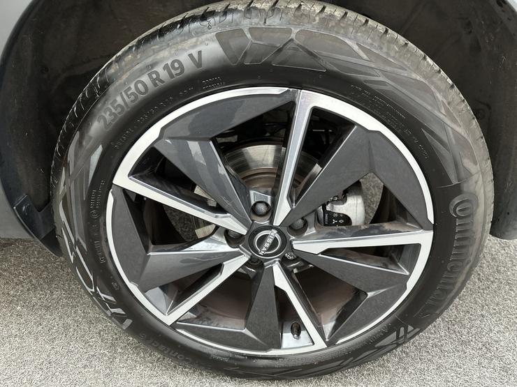Nissan QASHQAI Photo spincar-dcdfc891f1e3a64b1d5f12d2126f4487eb955ac3.jpg