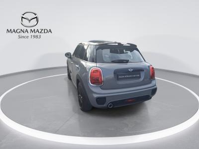 MINI Hatch Photo 7