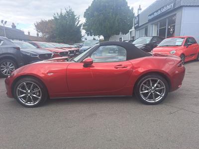 Mazda MX-5 Photo 16