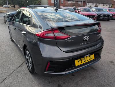Hyundai IONIQ Photo 15