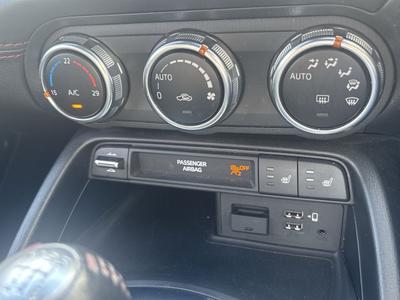 Mazda MX-5 RF Photo 28