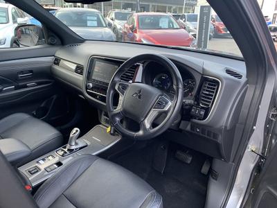 Mitsubishi Outlander Photo 13