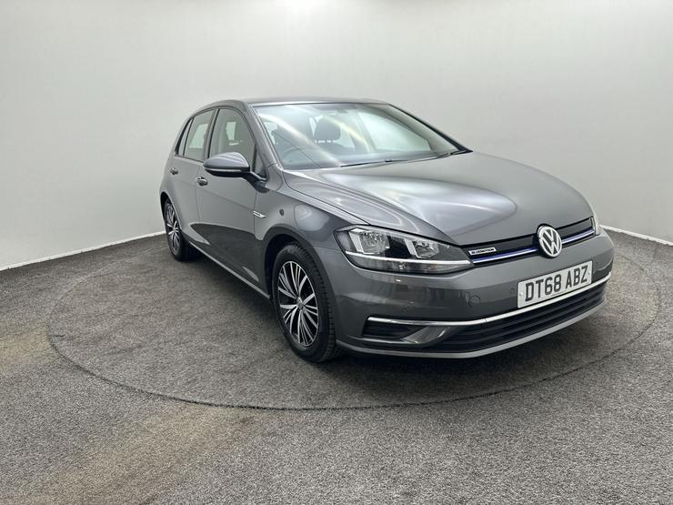 Volkswagen GOLF Photo spincar-df69d678a5fd8a518bc03f635a2dfbc6f4ff118d.jpg